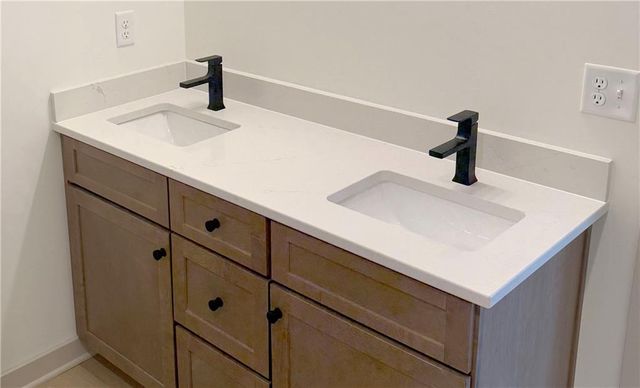 1705 Johnston Street, Liberty, MO 64068