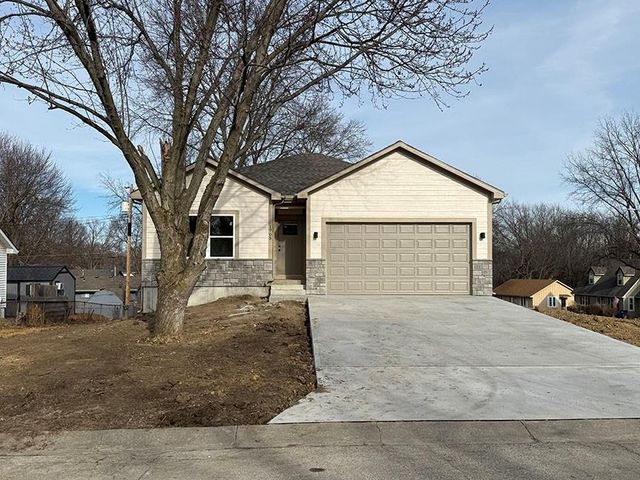 1705 Johnston Street, Liberty, MO 64068