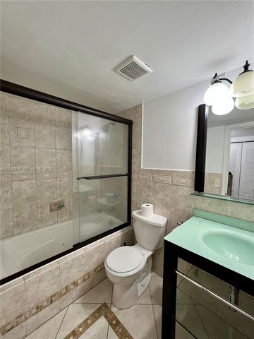 10370 SW 220th St 202, Cutler Bay, FL 33190