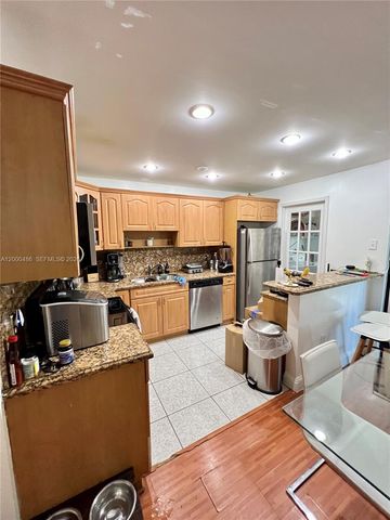 10370 SW 220th St 202, Cutler Bay, FL 33190