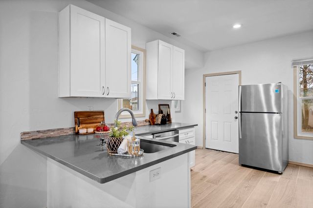 19 E Gordon Ave, Spokane, WA 99207