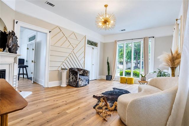 1082 Metropolitan Parkway SW, Atlanta, GA 30310