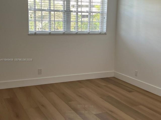 250 John F Kennedy Dr 303, Atlantis, FL 33462