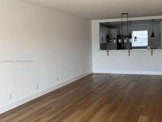 250 John F Kennedy Dr 303, Atlantis, FL 33462