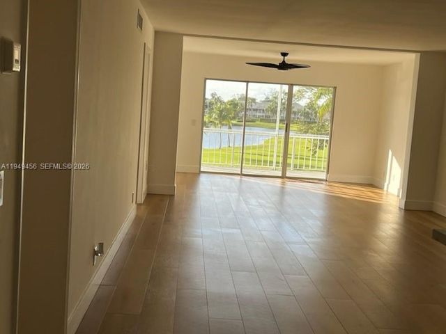 250 John F Kennedy Dr 303, Atlantis, FL 33462