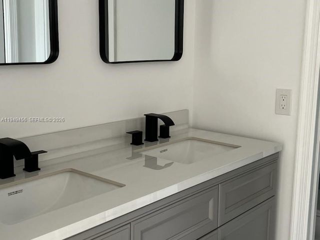 250 John F Kennedy Dr 303, Atlantis, FL 33462