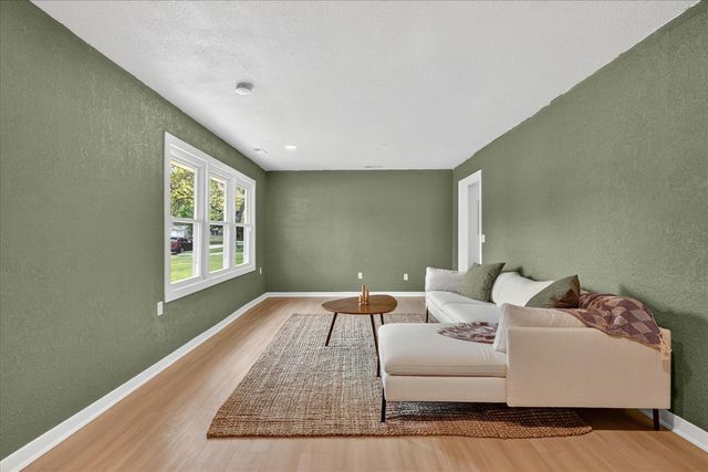 3315 Sunfield Street, Kalamazoo, MI 49004