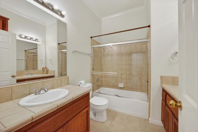 2211 Vail Ct, Rocklin, CA 95765