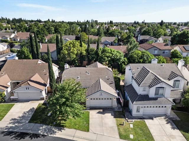 2211 Vail Ct, Rocklin, CA 95765