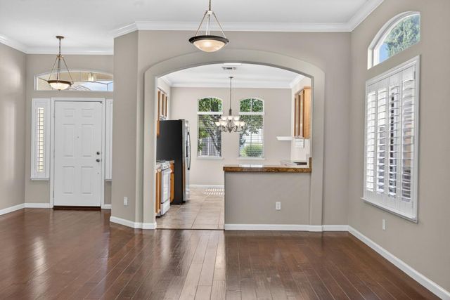2211 Vail Ct, Rocklin, CA 95765