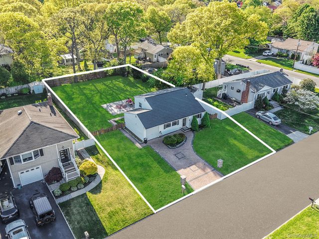 39 Superior Street, Port Jefferson Station, NY 11776