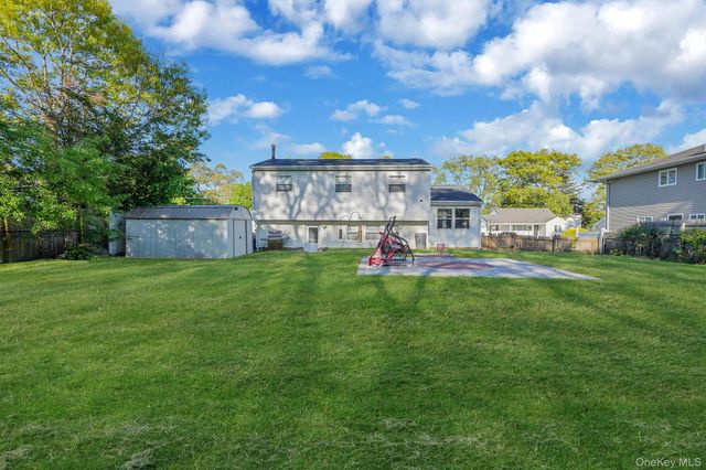 39 Superior Street, Port Jefferson Station, NY 11776