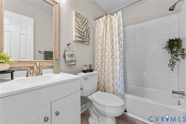 1716 Almond Creek North Ter, Henrico, VA 23231