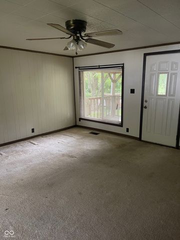 9267 S Water Street, Knightstown, IN 46148