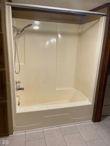 9267 S Water Street, Knightstown, IN 46148