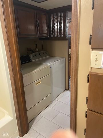 9267 S Water Street, Knightstown, IN 46148