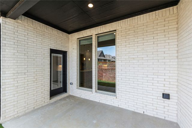 2315 Legacy Oaks Lane, Bedford, TX 76021