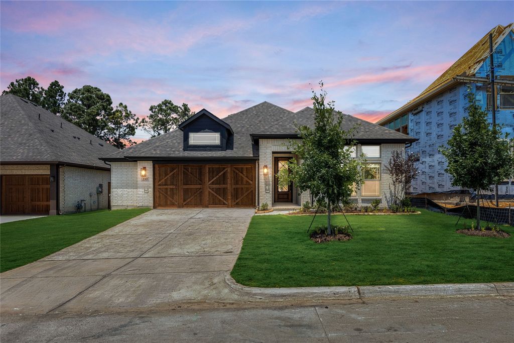 2315 Legacy Oaks Lane, Bedford, TX 76021