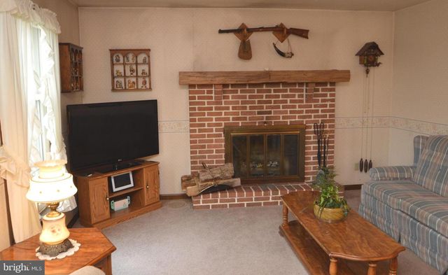 901 COOL SPRING RD, Manheim, PA 17545