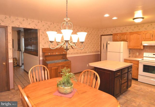 901 COOL SPRING RD, Manheim, PA 17545