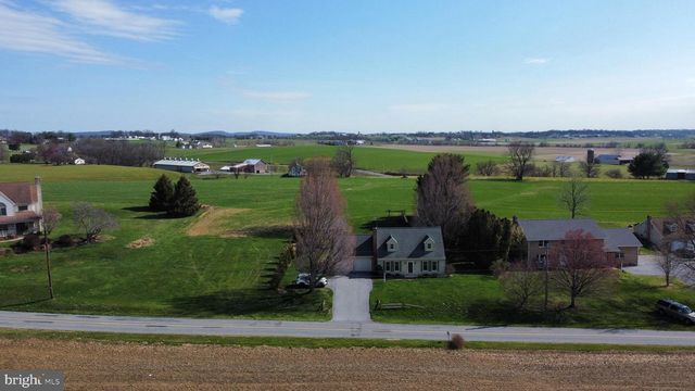 901 COOL SPRING RD, Manheim, PA 17545