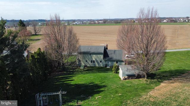 901 COOL SPRING RD, Manheim, PA 17545