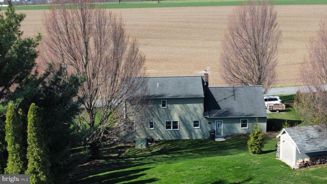 901 COOL SPRING RD, Manheim, PA 17545