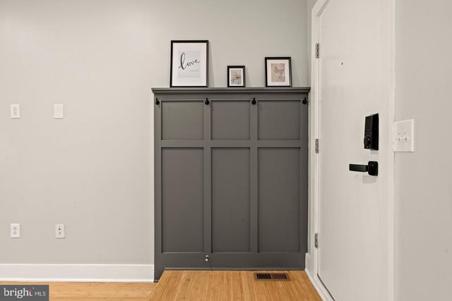 618 N AMERICAN ST, Philadelphia, PA 19123