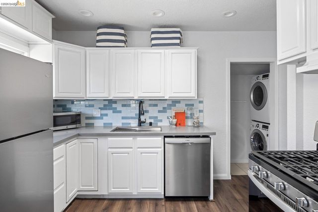 1082 16th St, Oakland, CA 94607