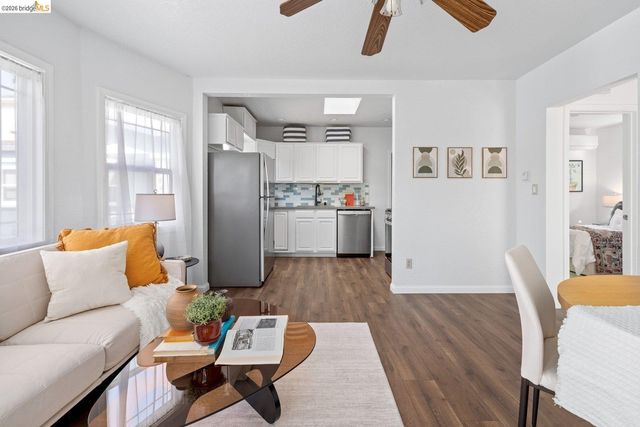 1082 16th St, Oakland, CA 94607