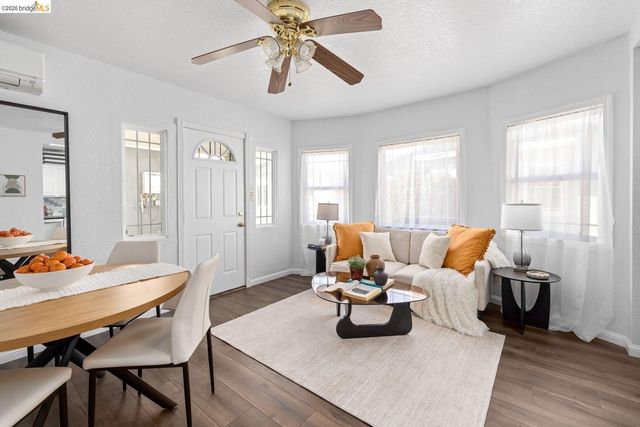 1082 16th St, Oakland, CA 94607