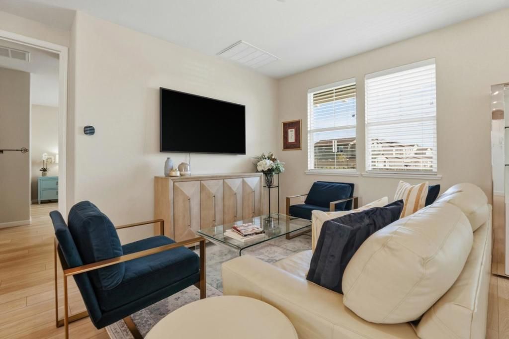 Image 8 of property listing at 6385 Paysar Lane, Gilroy, CA 95020