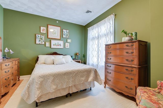 557 Salem St 3, Malden, MA 02148