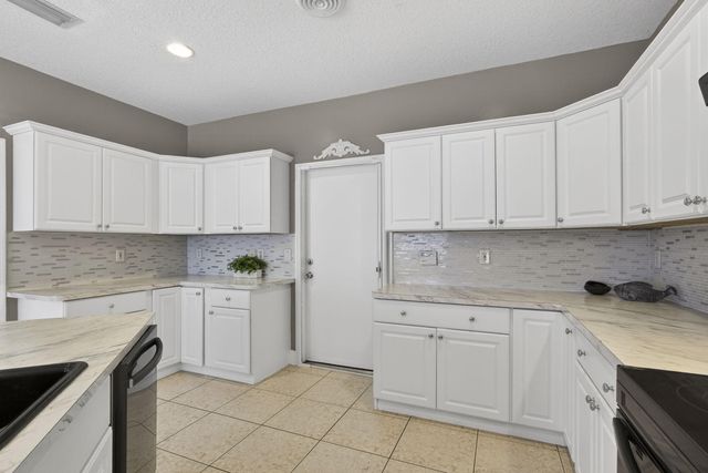 123 Fernwood Crescent, Royal Palm Beach, FL 33411