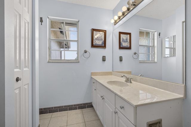 123 Fernwood Crescent, Royal Palm Beach, FL 33411