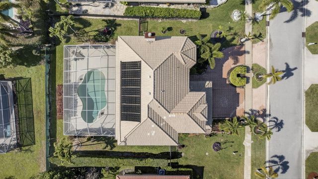 123 Fernwood Crescent, Royal Palm Beach, FL 33411