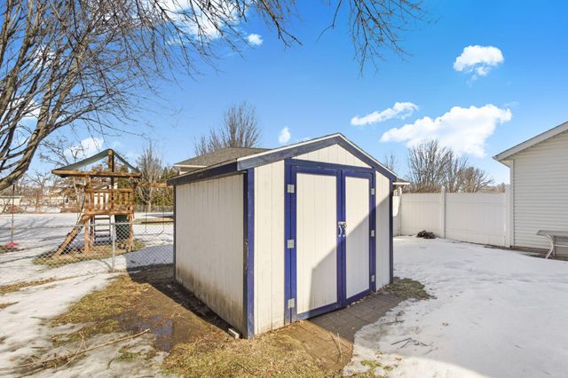 810 Popplewood Court, Waite Park, MN 56387