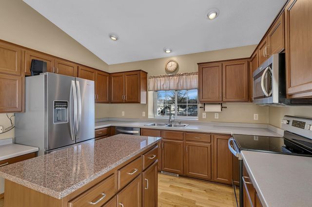 810 Popplewood Court, Waite Park, MN 56387