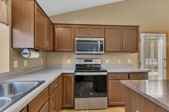 810 Popplewood Court, Waite Park, MN 56387