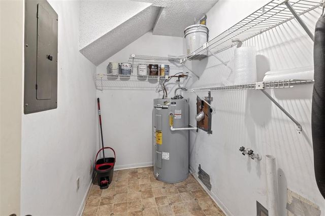 4000 Louisiana Drive B, Lake Charles, LA 70607