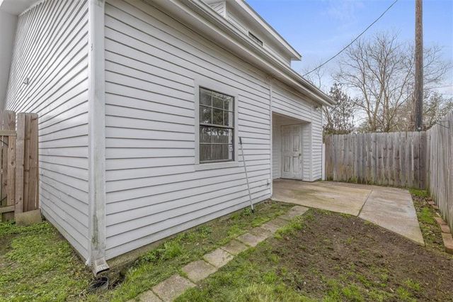 4000 Louisiana Drive B, Lake Charles, LA 70607