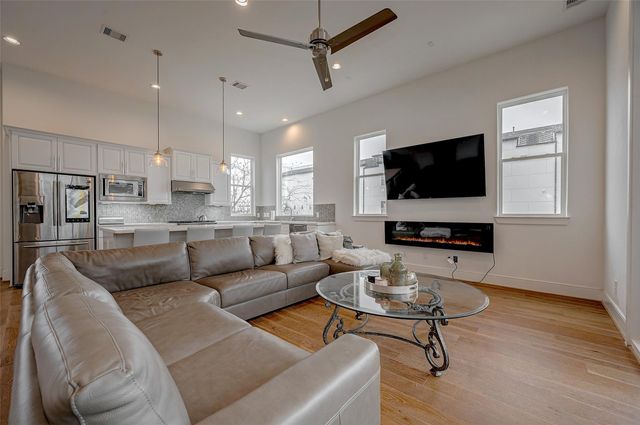 2414 Canal Street A, Houston, TX 77003