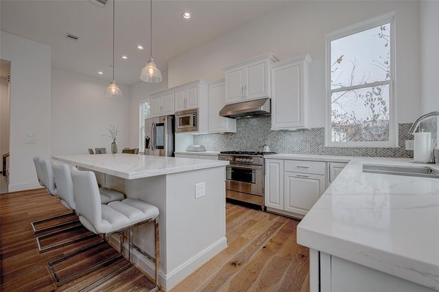 2414 Canal Street A, Houston, TX 77003