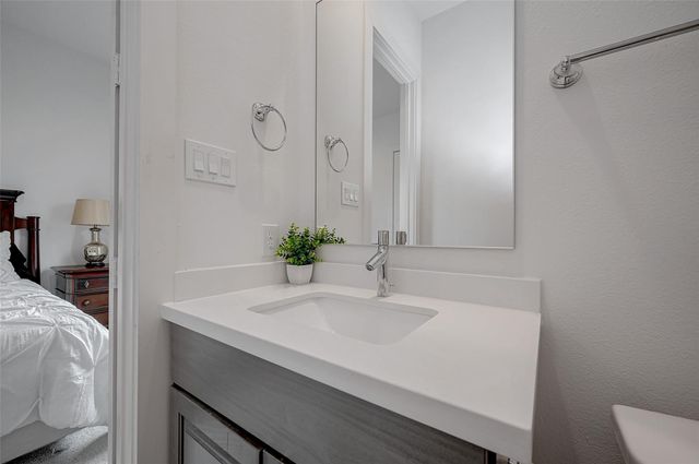 2414 Canal Street A, Houston, TX 77003