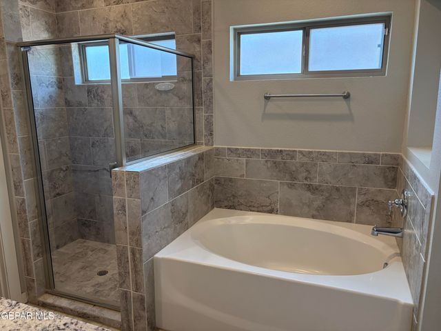 11571 Leonor Duran Street, Socorro, TX 79927