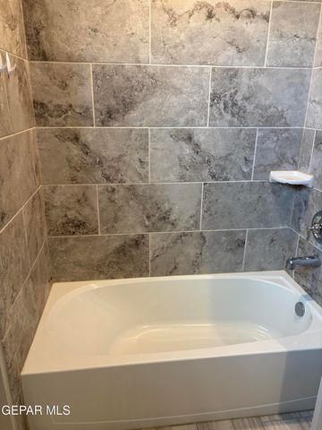 11571 Leonor Duran Street, Socorro, TX 79927