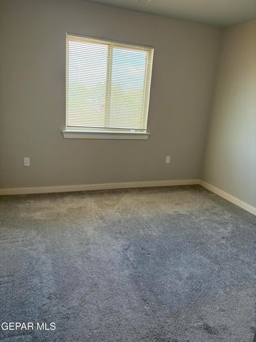 11571 Leonor Duran Street, Socorro, TX 79927