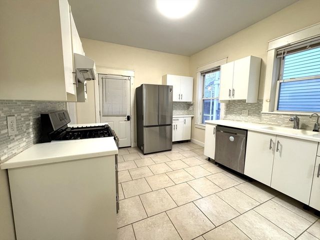 24 Weld Hill St. 2, Boston, MA 02130