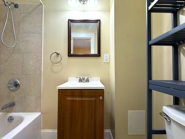 24 Weld Hill St. 2, Boston, MA 02130