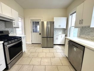 24 Weld Hill St. 2, Boston, MA 02130